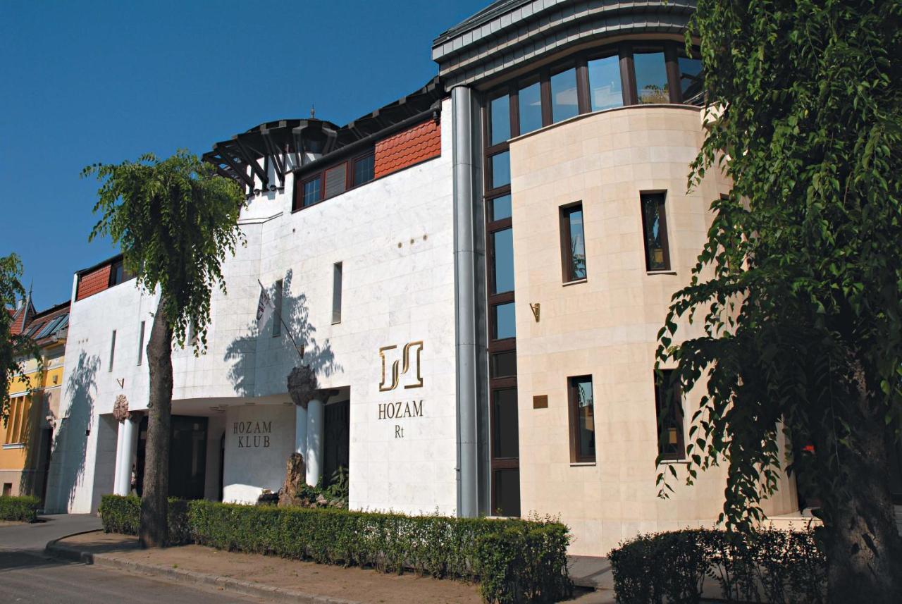 Hozam Wellness Es Apartman Szolnok Exterior foto