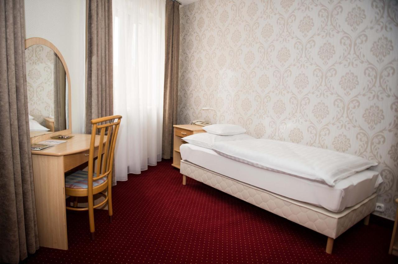 Hozam Wellness Es Apartman Szolnok Exterior foto