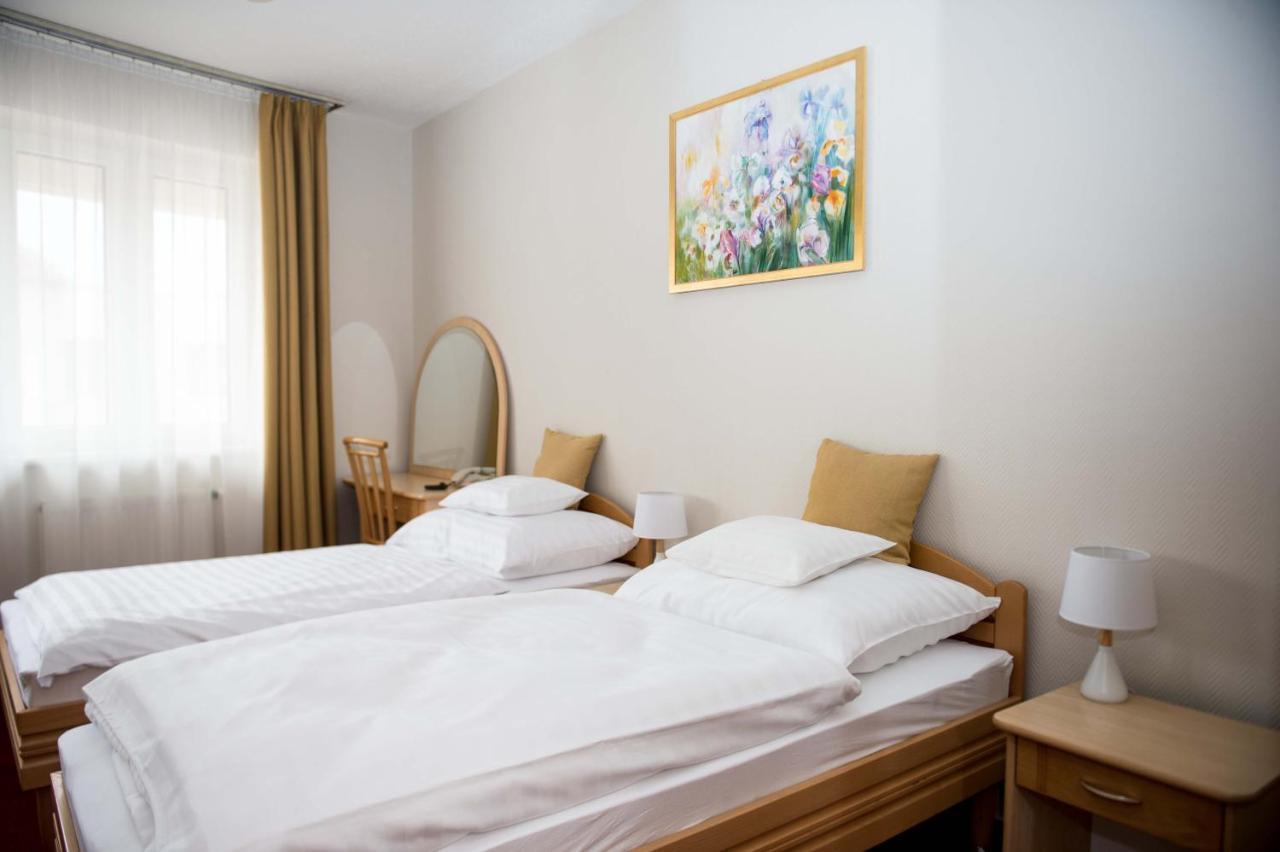 Hozam Wellness Es Apartman Szolnok Exterior foto