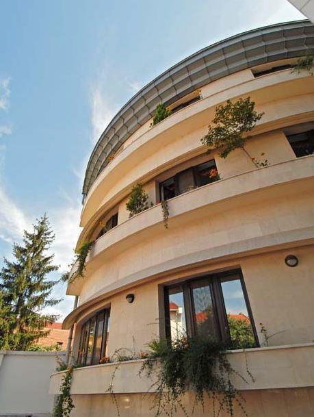 Hozam Wellness Es Apartman Szolnok Exterior foto